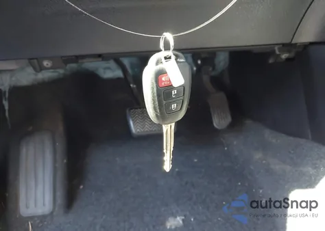 2013 Toyota Rav4 Xle z USA, uszkodzony, nr VIN JTMRFREV1DD001591